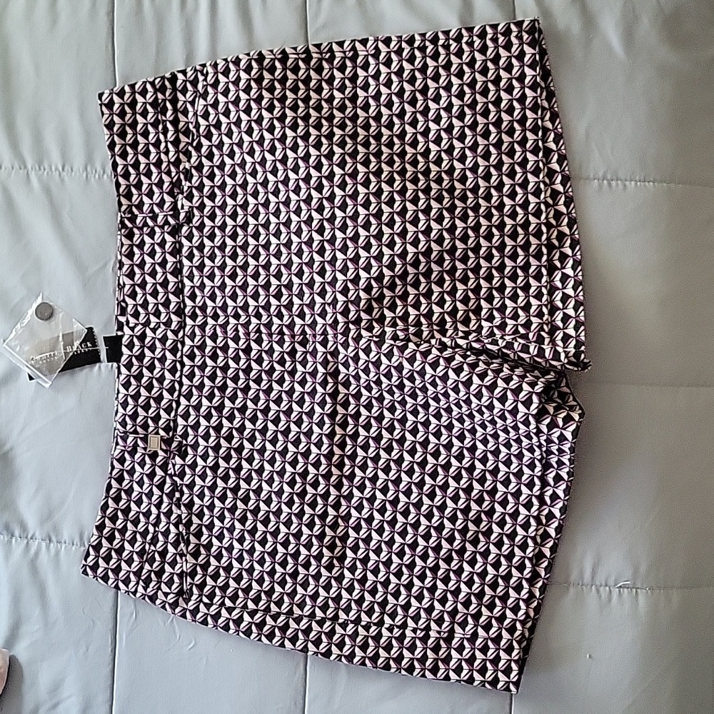 NWT WHBM 5" Short